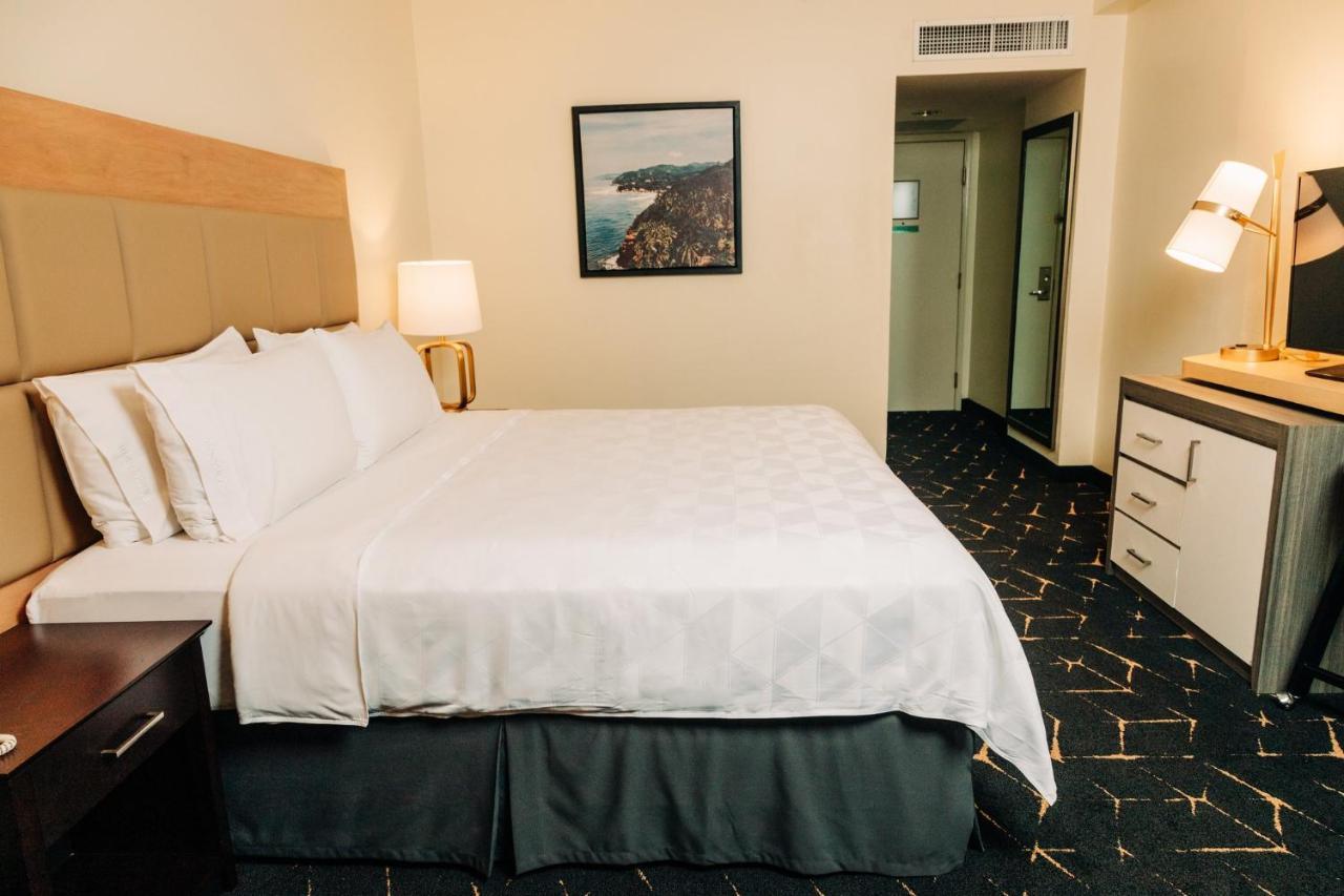 Holiday Inn San Salvador By Ihg Екстериор снимка